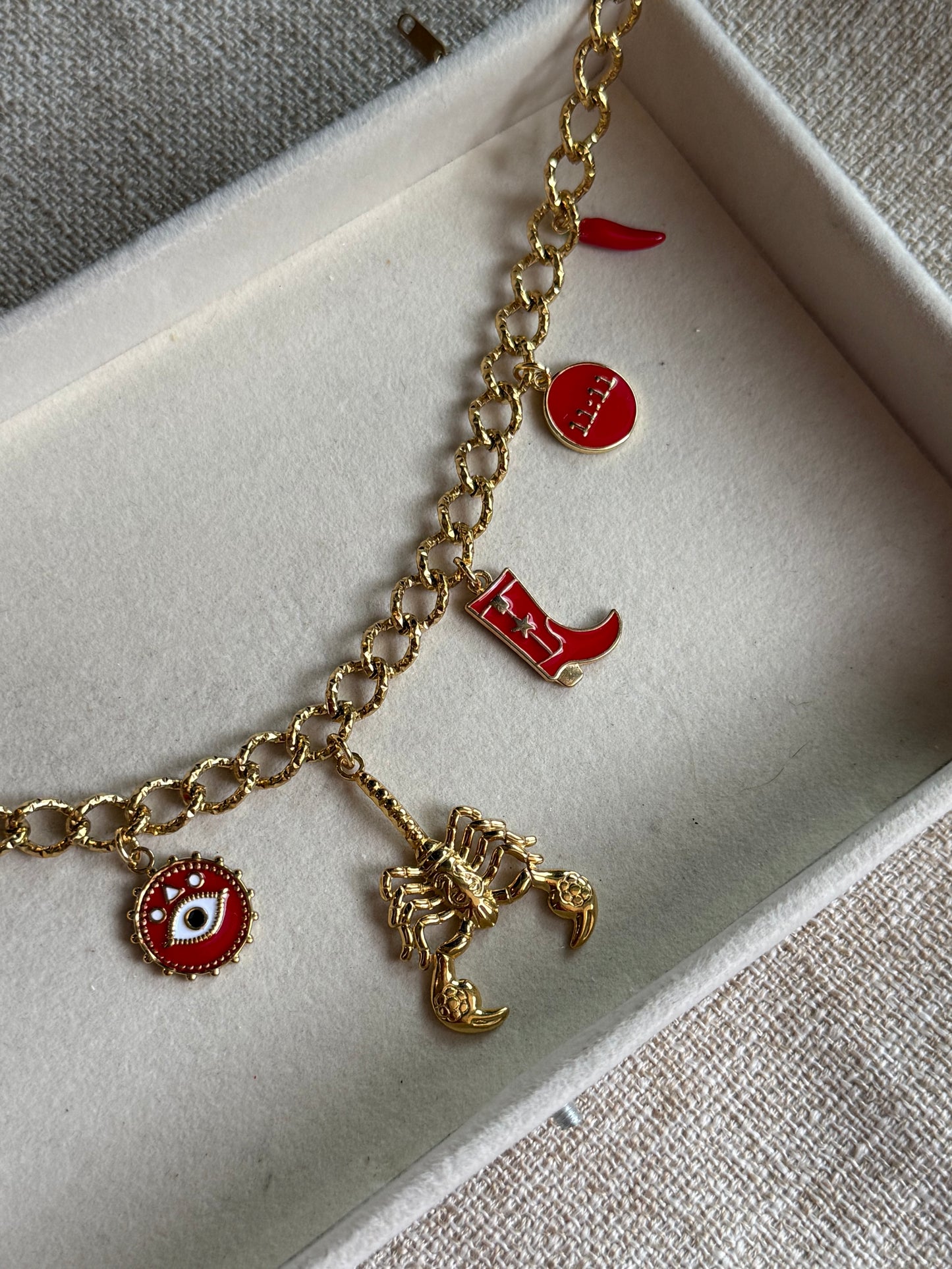 Collier Alice 🌶️🦂❤️