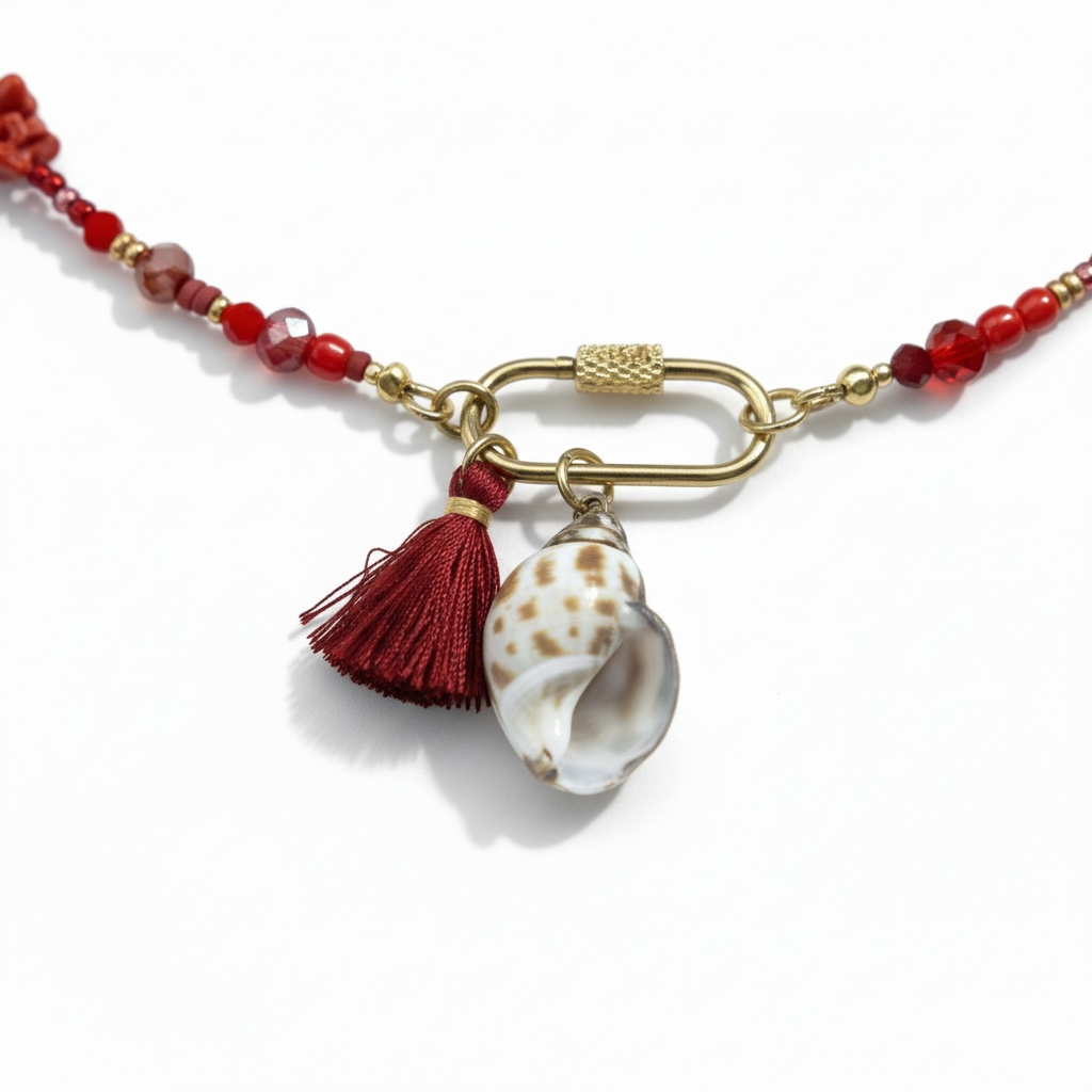 Collier Cairns