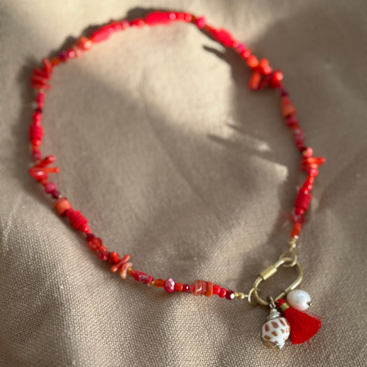 Collier Cairns