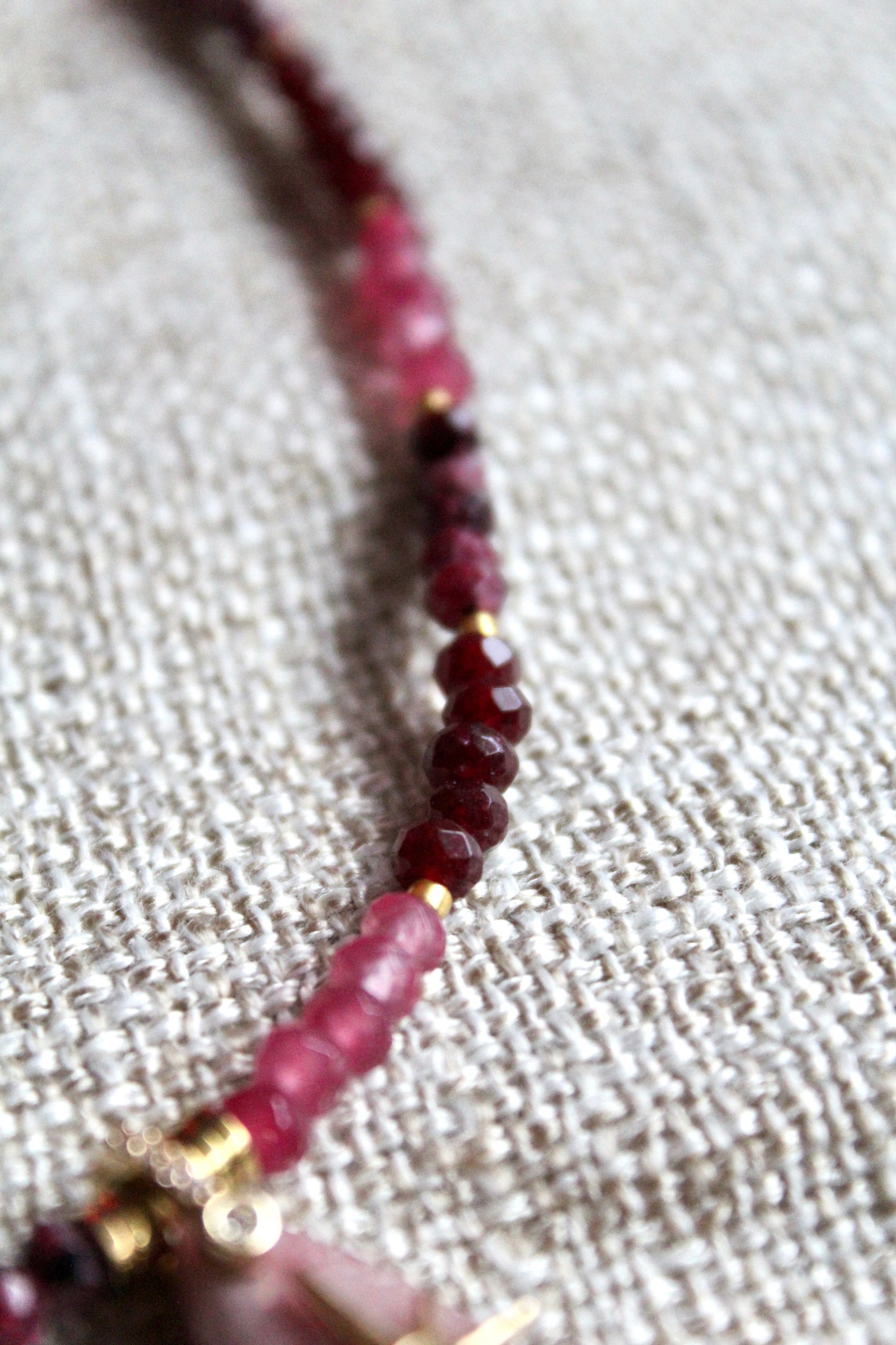 Collier Talisman Grenade